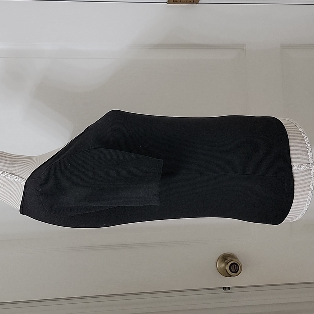 Dazy Size L Black, Ribbed, Square Neck Top. - Picture 4 of 9